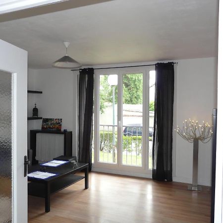 Agreable Appartement A Champigny Sur Marne Champigny-sur-Marne Exterior photo